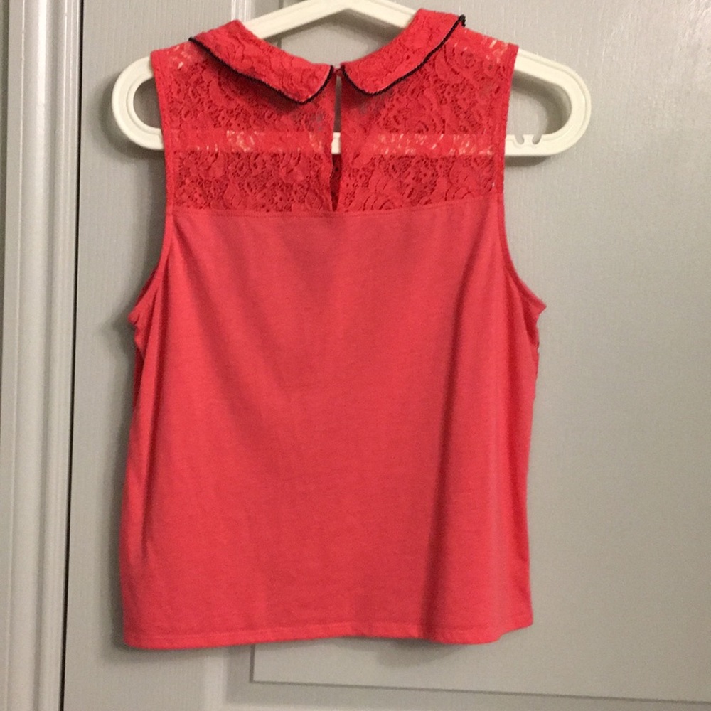Collared tank - Picture 2 of 2